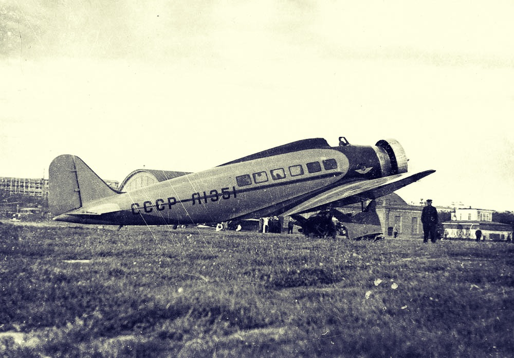 Самая массовая модель самолета в истории авиации. ХАИ-1 пассажирский самолёт. Самолёт Неман ХАИ-1. ХАИ-1вв пассажирский самолёт. Пассажирский самолет 1930 СССР.