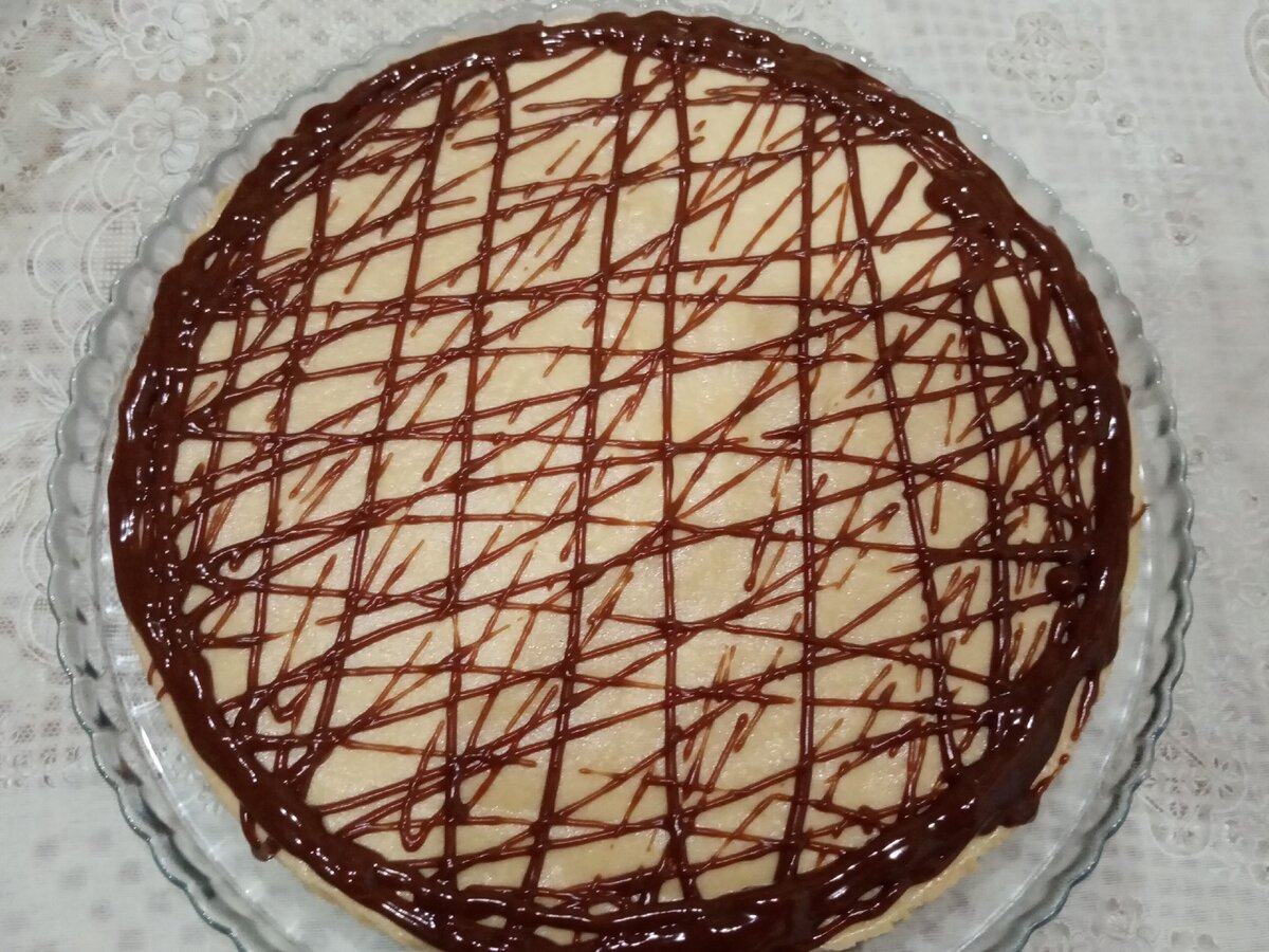 Шоколадный брауни с муссом из маршмеллоу.