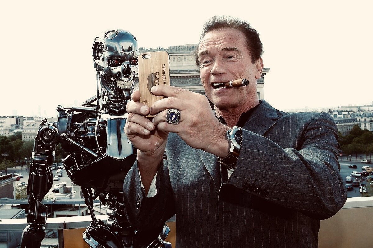 Арнольд часто появляется с сигарой на прогулках и дружеских вечеринках