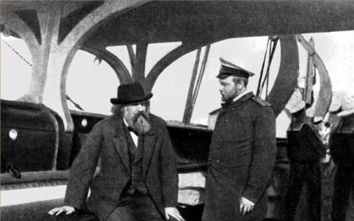 У Дмитрия Менделеева в 1893 году родилась внучка-японка, которой он ...