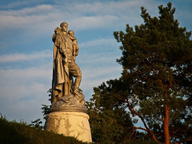 Памятник воину освободителю фото