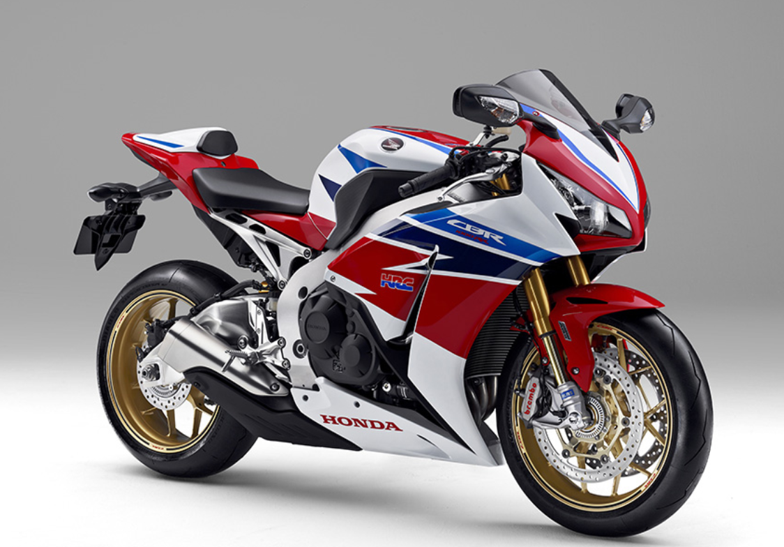 Купить хонду сбр 1000рр. Хонда СБР 1000рр. Honda 1000rr Fireblade. Honda cbr1000rr White. Honda CBR 1000 2022.