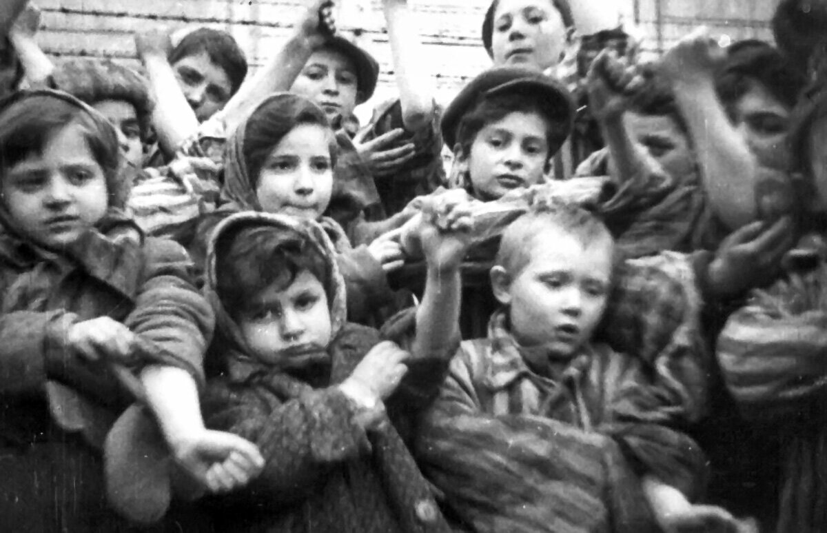 Около 13 млн детей погибли во время Второй мировой войны. Сколько из этих потерь пришлось на Советский Союз — неизвестно. Таких данных нет ни в одном архиве 