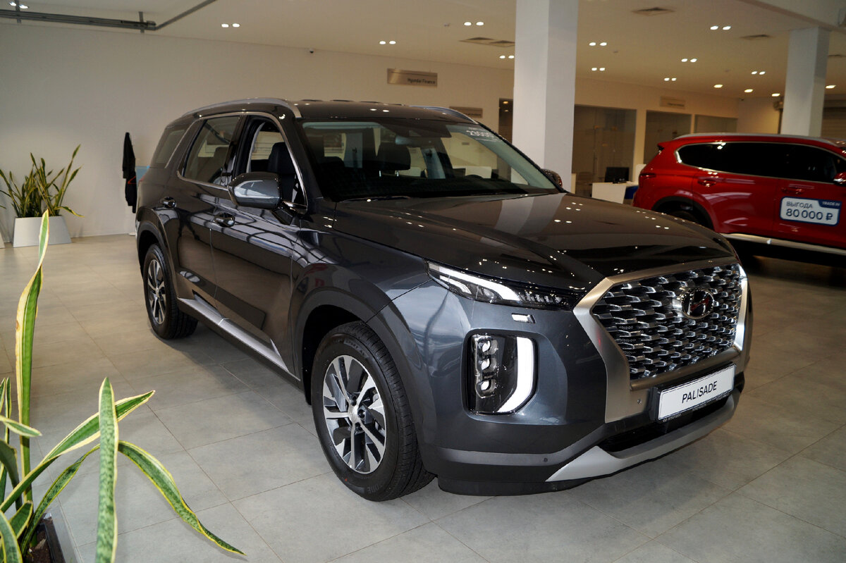 Огромный кроссовер Hyundai Palisade с 8-ю посадочными местами. Посмотрел  внедорожник и узнал его стоимость | МЕХВОД | Дзен