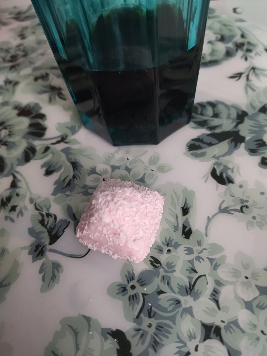 Кола и конфетка. Скоро это будет редкой и очень дорогой, праздничной едой