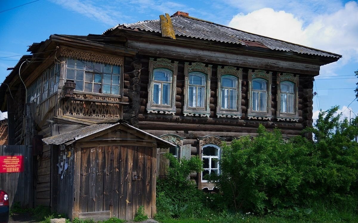 Государственная старый дом. Ковернино Купеческий дом. Дом Сергеевой из деревни Липовицы. Особняк Кнорринга Вырица. Деревянная усадьба купца Бубнова Иваново.