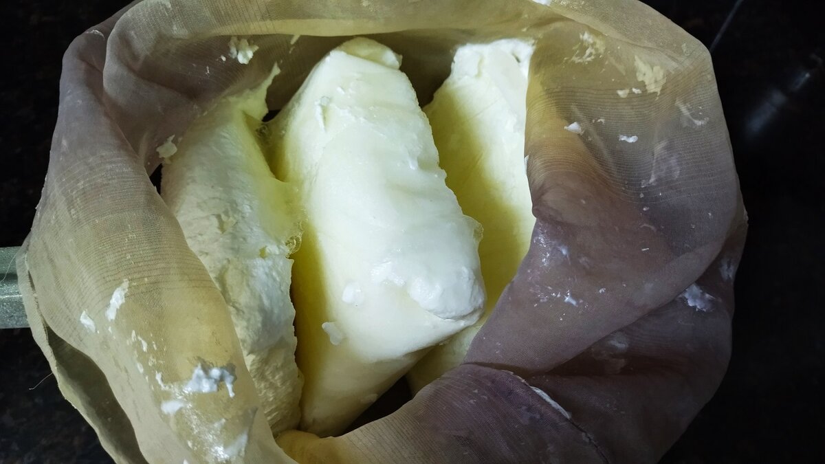 Замороженный кефир оставить на ночь