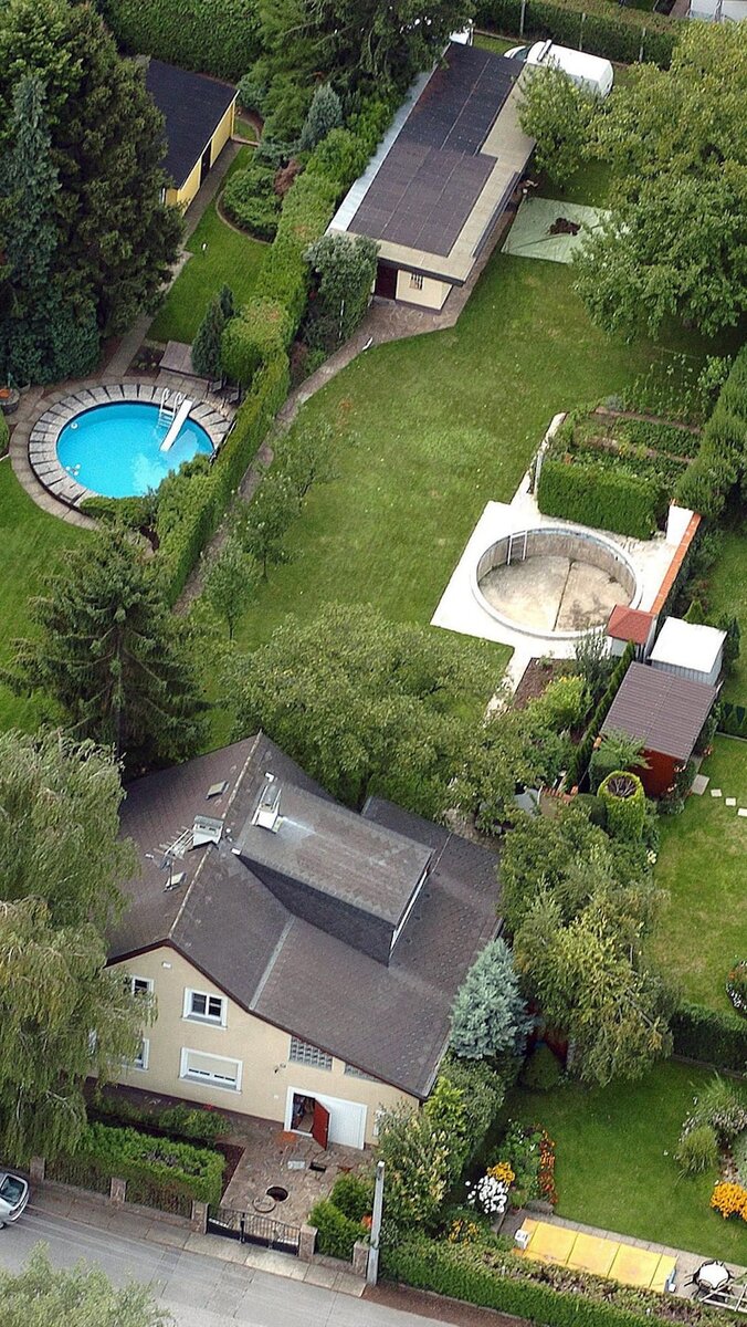 Ничем не примечательный дом похитителя. 