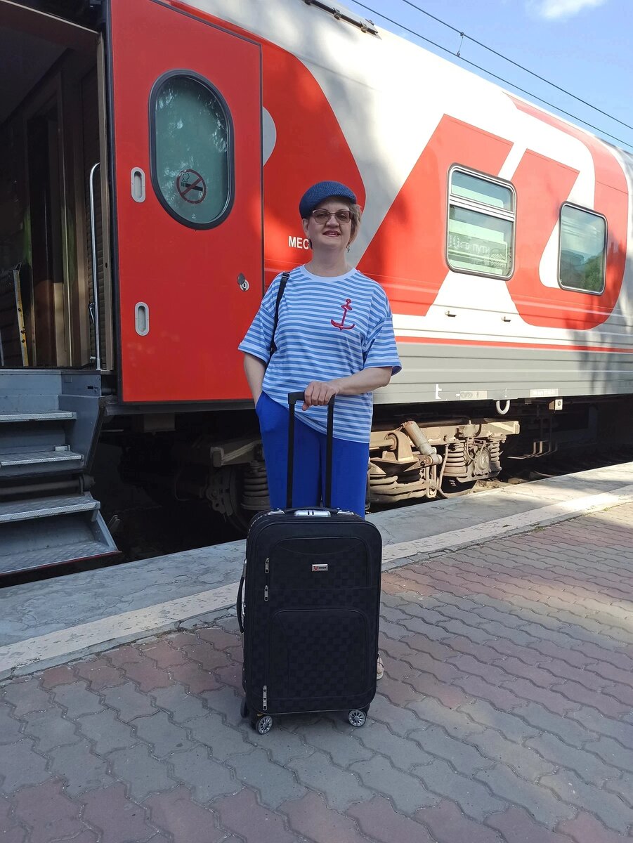 Фото автора. С этой кепи не расстаюсь всё лето: и в пир, и в мир! Для нашего активного кисловодского солнца - это просто сокровище и спасение!