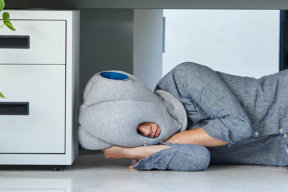     Фото: Ostrich Pillow