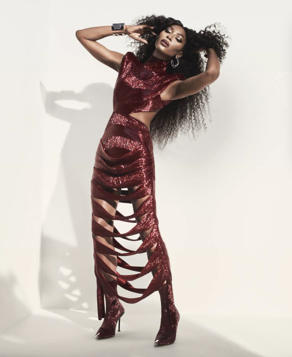    Эль Фаннинг и Наоми Кэмпбелл снялись в кампании Alexander McQueen (фото 1)