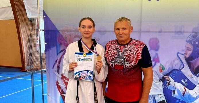    Оренбургская тхэквондистка Ксения Малюкова стала чемпионкой ПФО Кристина Просвиркина