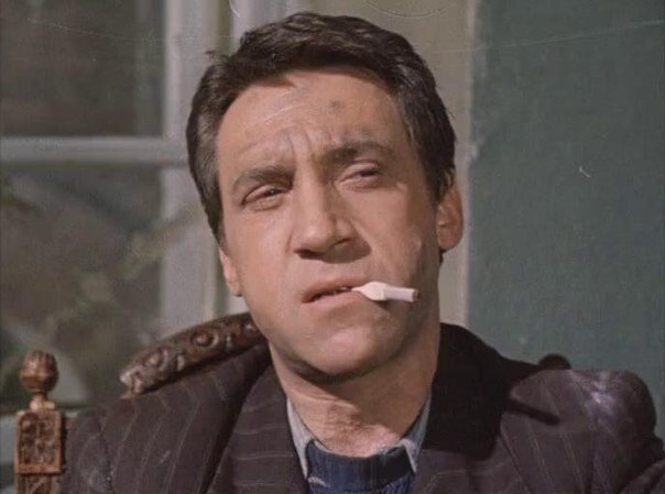 В роли Глеба Жиглова из "Место встречи изменить нельзя"