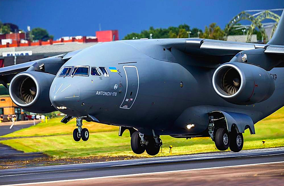 Украинский самолет