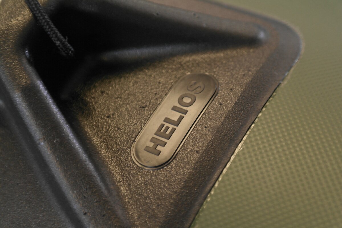 Картинки можно листать вправо