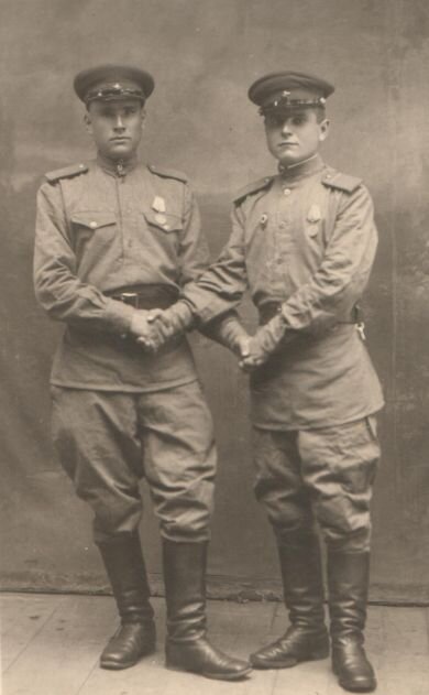 ДВА ЗАГОВОРЩИКА!