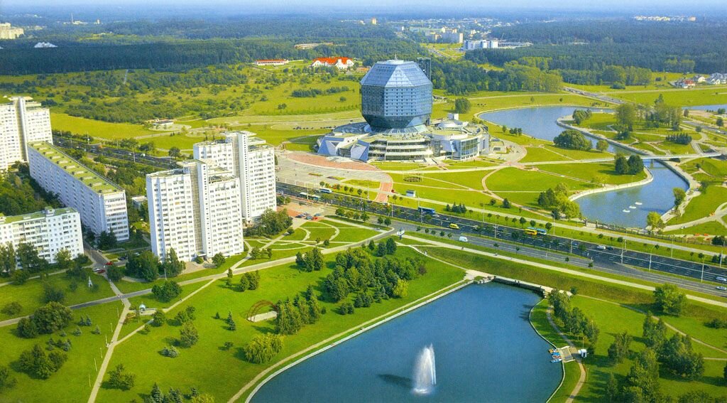 Беларусь в наши дни // Квадрокоптеры в деле // Стеклянный Куб - это столичная библиотека