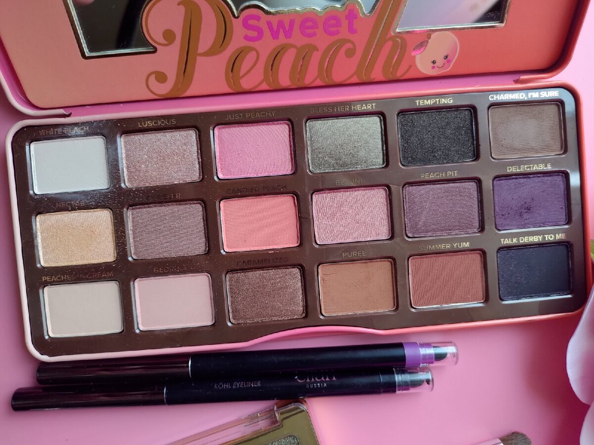Палетка, которую я считаю одной из лучших для омолаживающего макияжа SWEET PEACH от Too Faced
