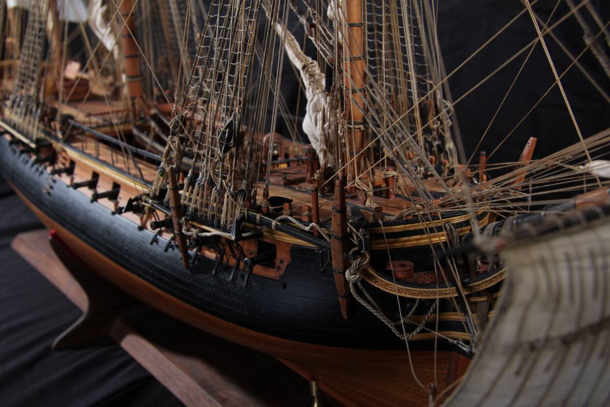 джонка 13 век. леудо фальконет. бриг парис епур. Leudo 1800-1900 масштаб 1:48. верфь на столе яхта.