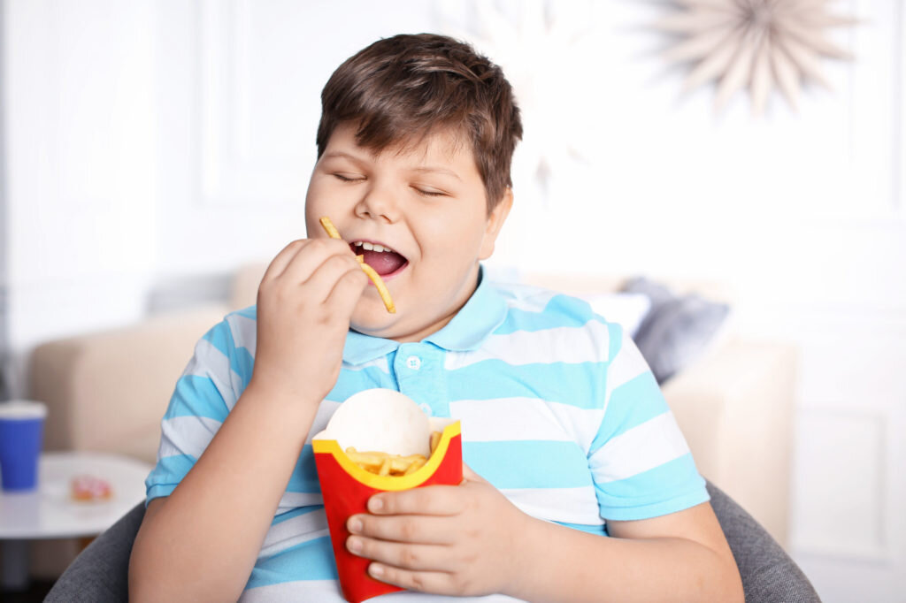 Ожирение у детей - последствия, симптомы, методы лечения