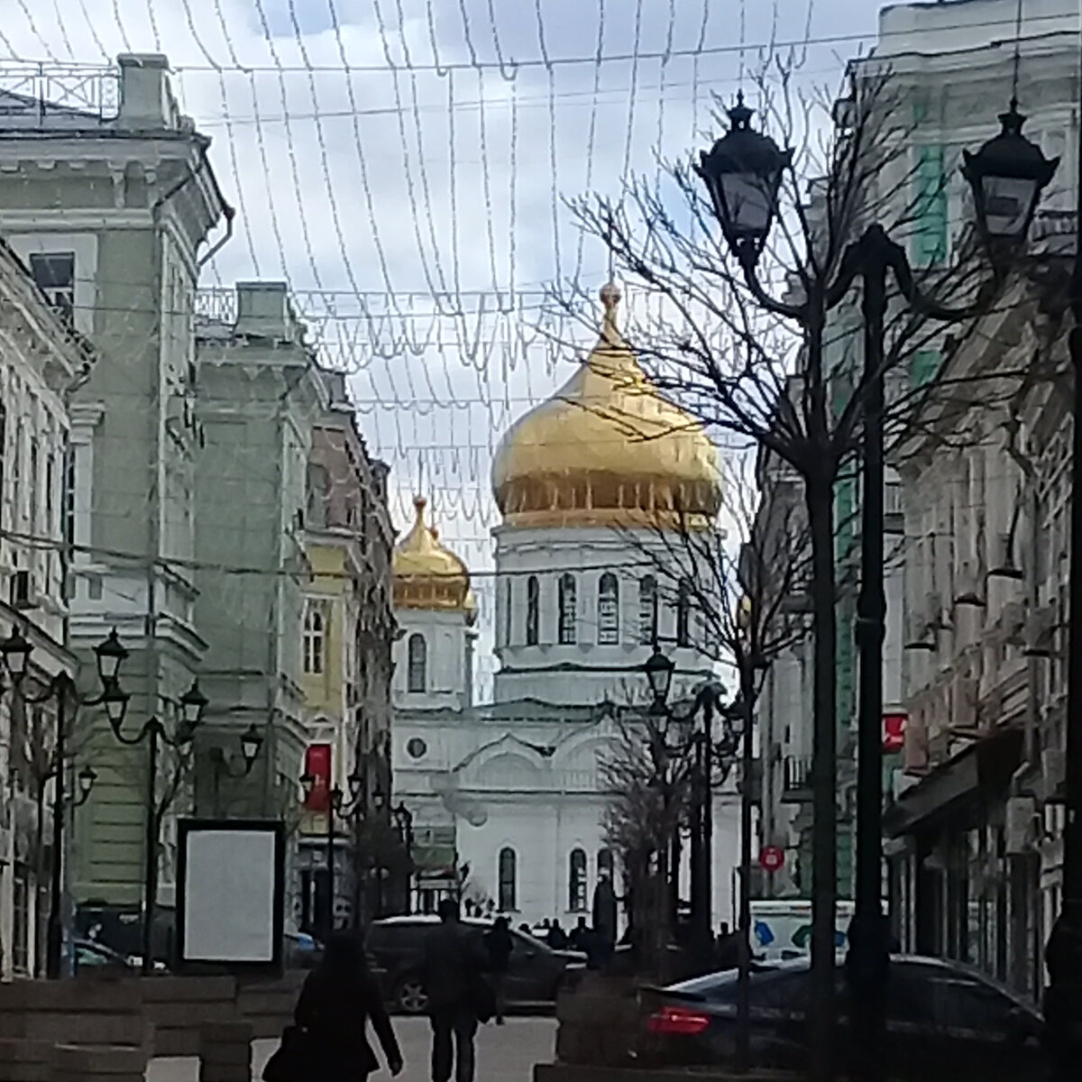 Непростая судьба памятника коту и сантехнику в городе Ростове-на-Дону |  Неугомонные пенсионеры | Дзен