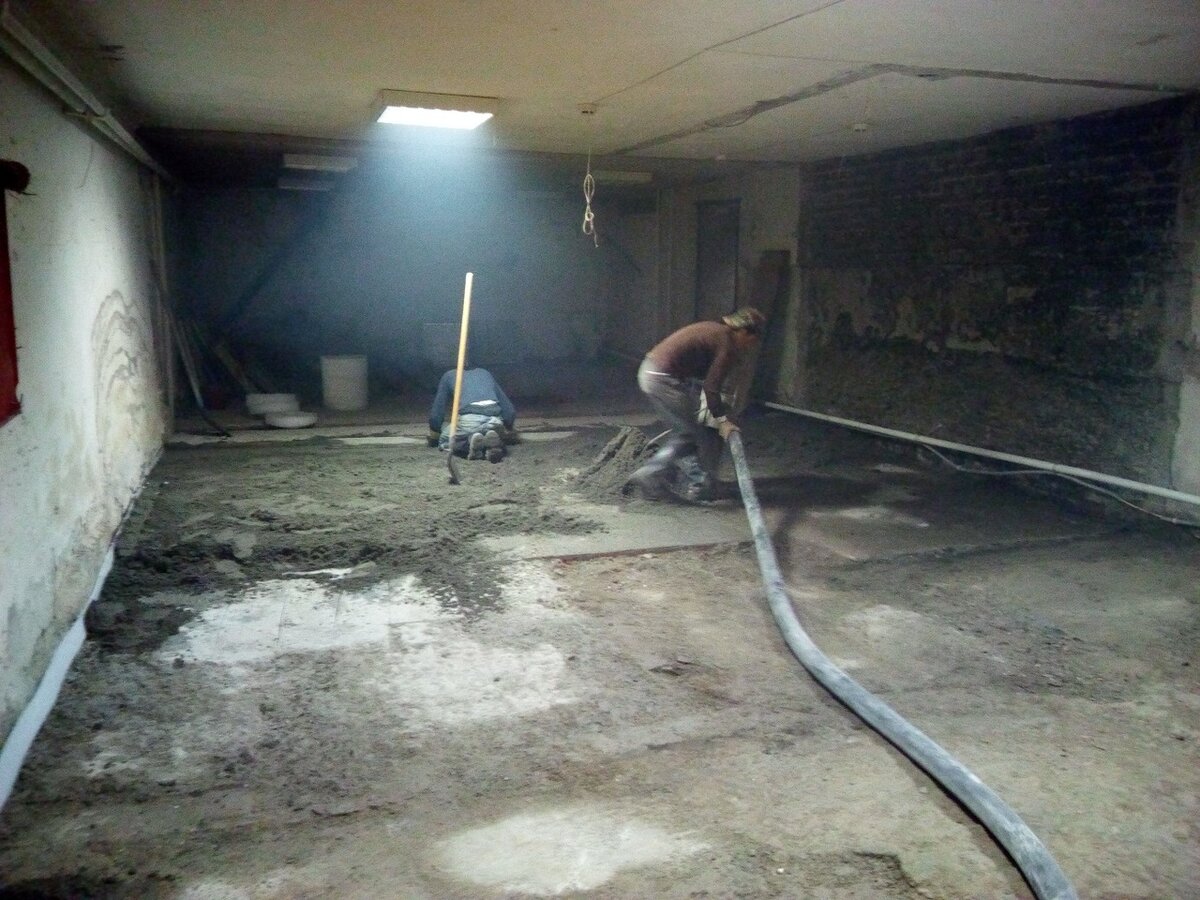 А вот по такому рукаву через гаситель попадает стяжка на своё место