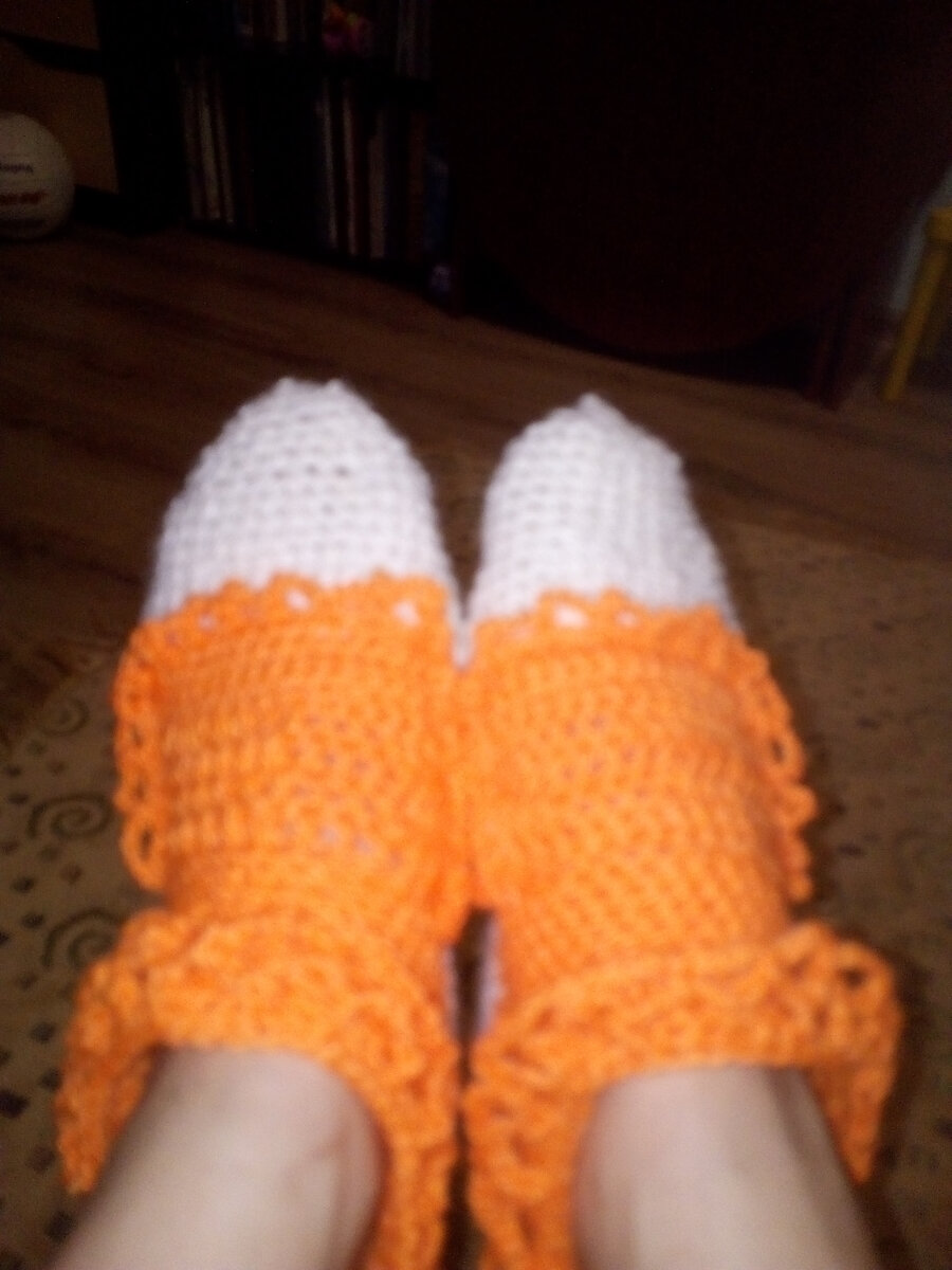 Мои первые носочки женские