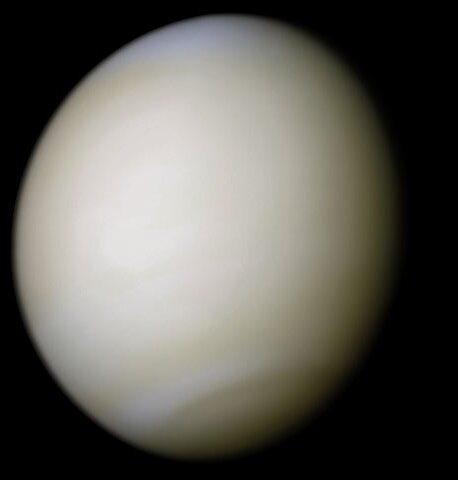 Венера, изображение в реальных цветах, обратите внимание на плотную атмосферу