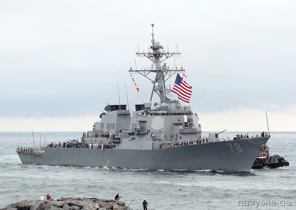 Американский ракетный эсминец «USS Porter»  