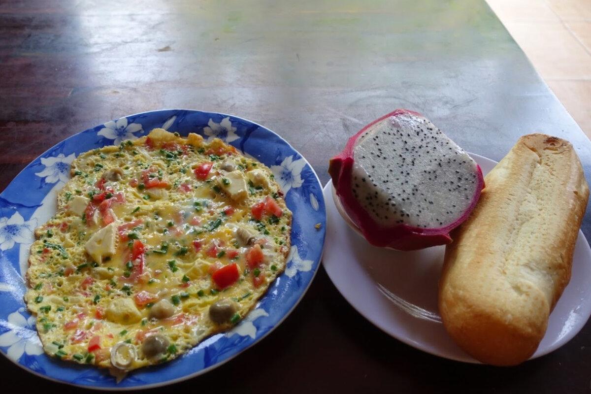 омлет в столовке 