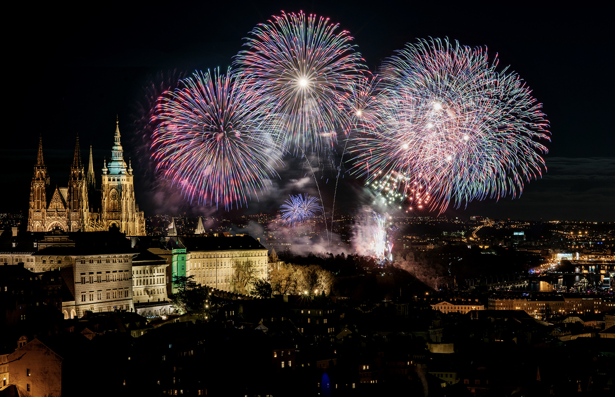 Новогодний салют в Праге