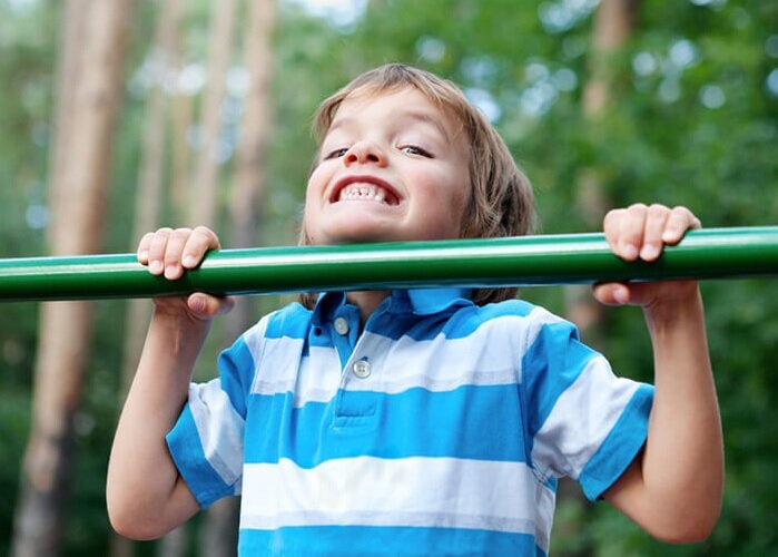 Турник кажется не покорится. Но это так кажется