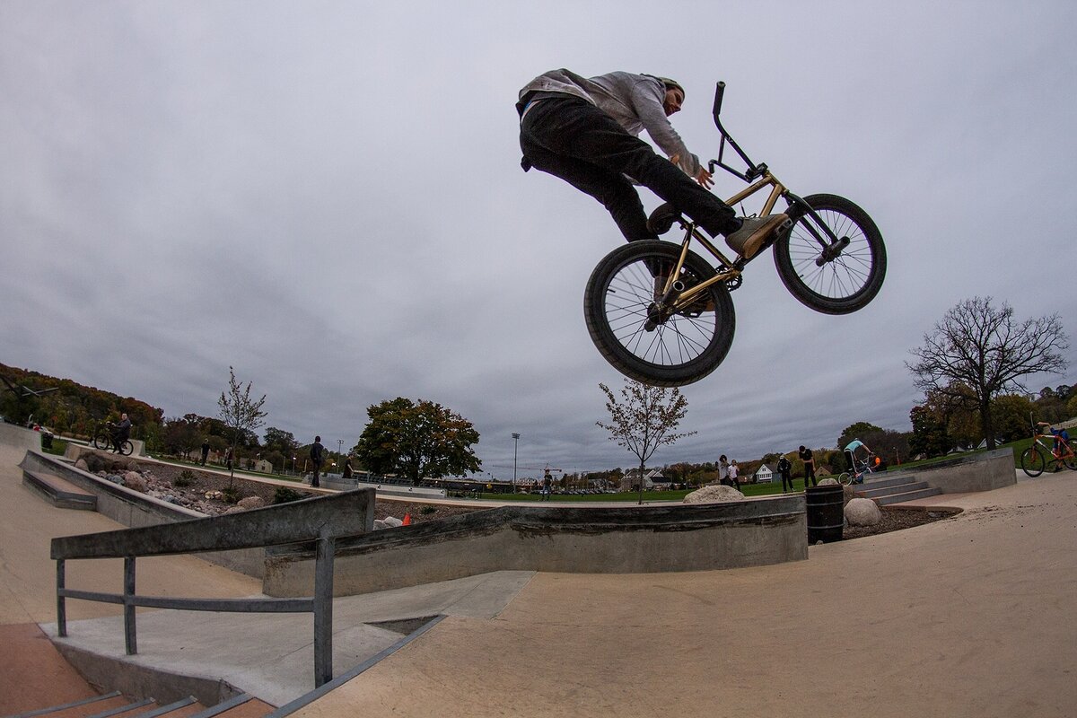 BMX трюки дёрт