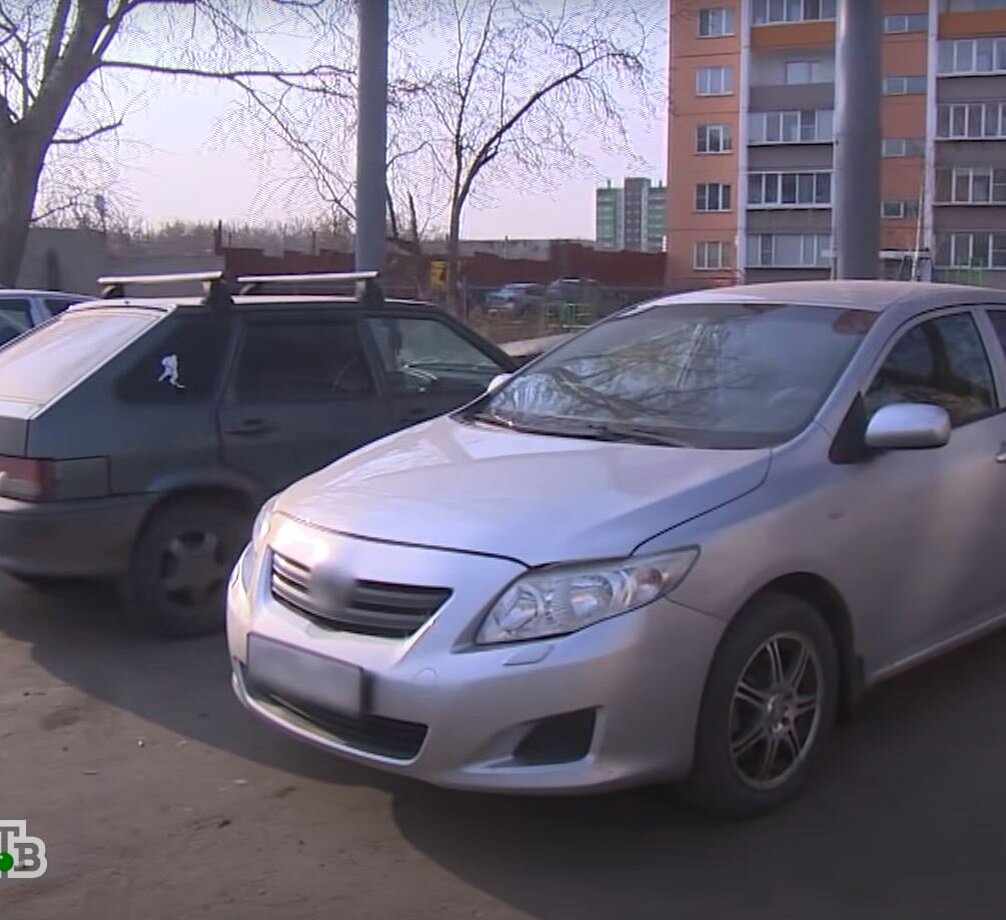 автомобиль женщины в Челябинске