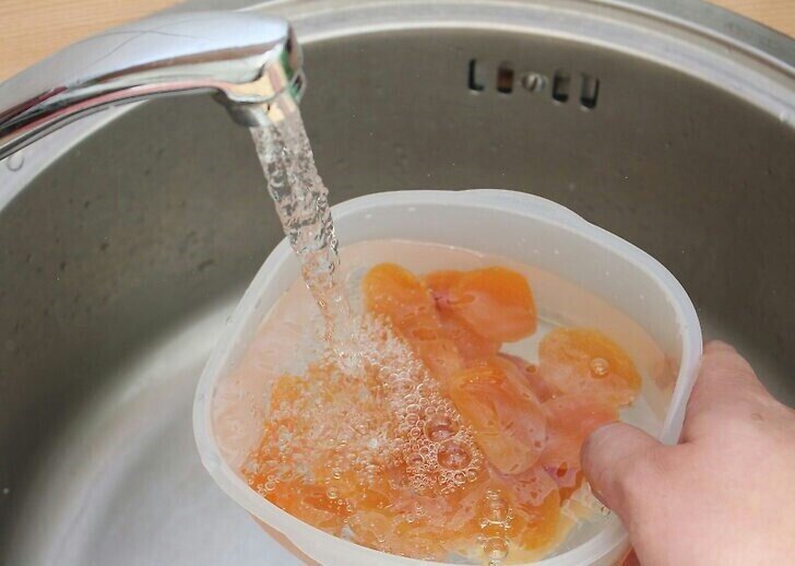 Как правильно замочить курагу?