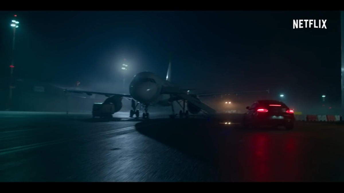 Стоп-кадр из сериала "В ночь"