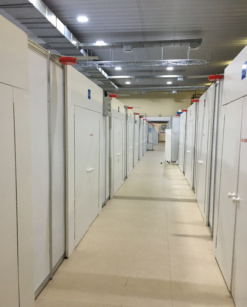 Инфекционный стационар COVID-19. Фото автора.