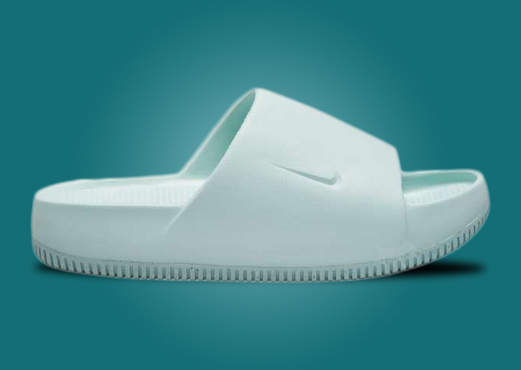Nike Calm Slide