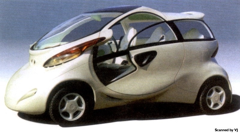 Большие круглые двери сделали сдвижными, а крышу с открывающимся люком — прозрачной.