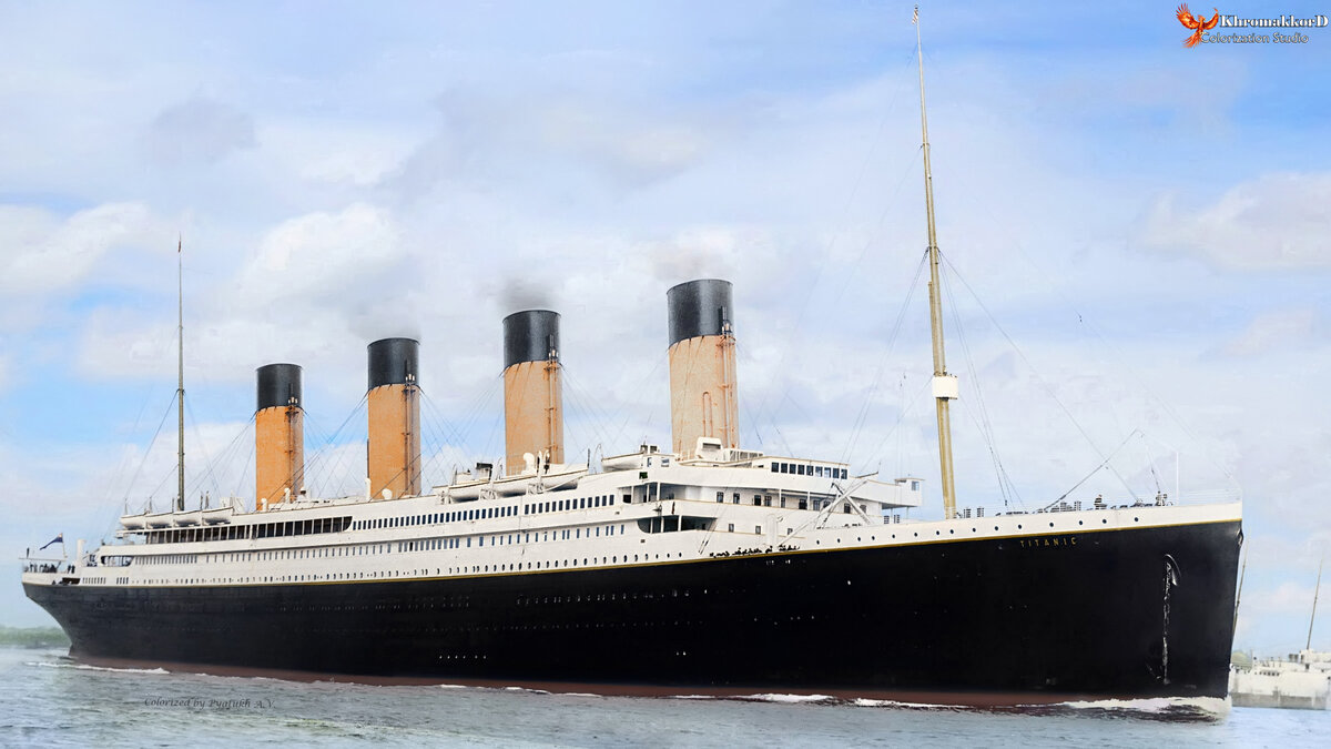 «Титаник» направляется в Шербур. Колоризированный снимок 10 апреля 1912 года.
Чёрно-белый оригинал взят из открытых источников.