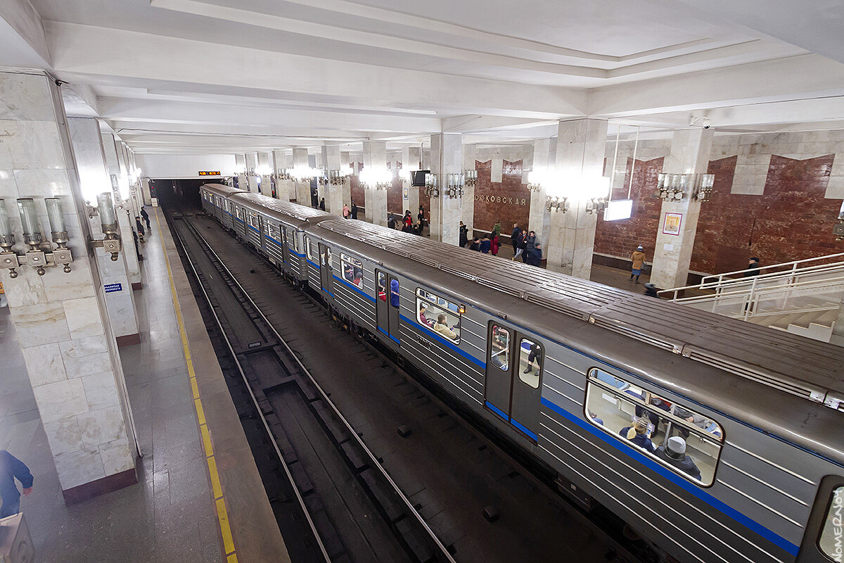 Поезда метро нижний новгород фото