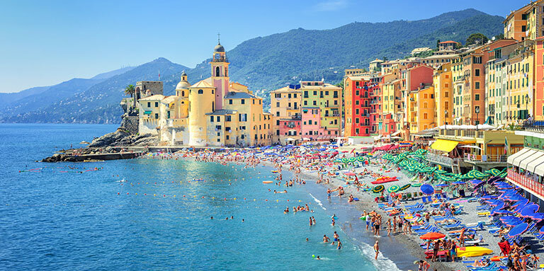 Городской пляж в Камольи