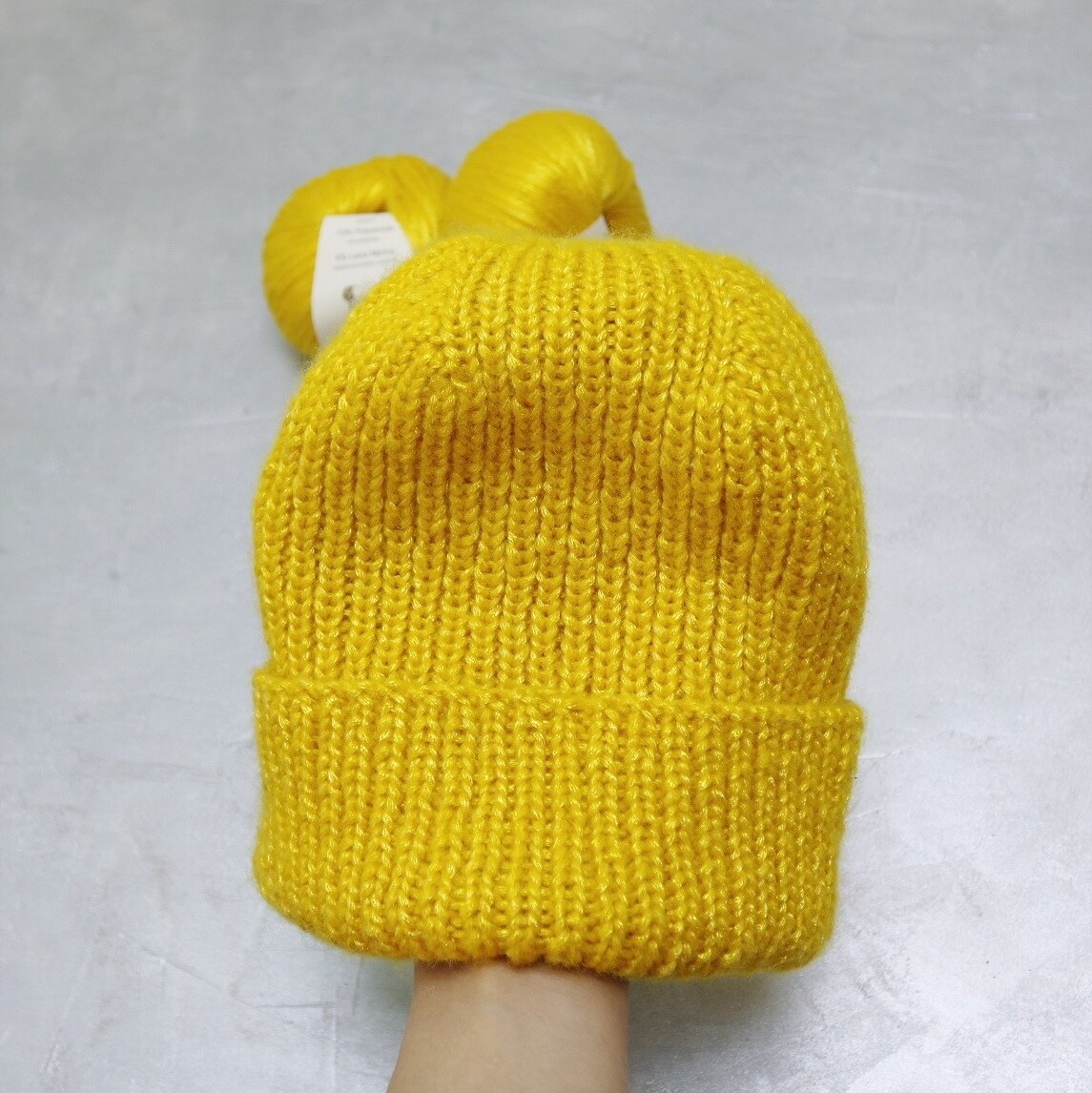 Вязаная шапка 