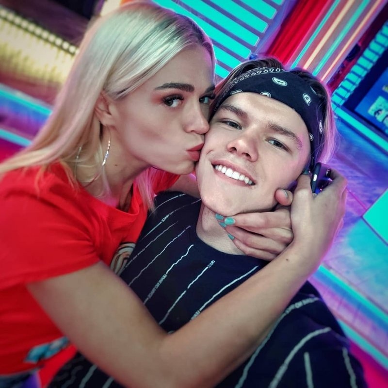 Настя и Лёша строят отношения за периметром
Фото: «Инстаграм»