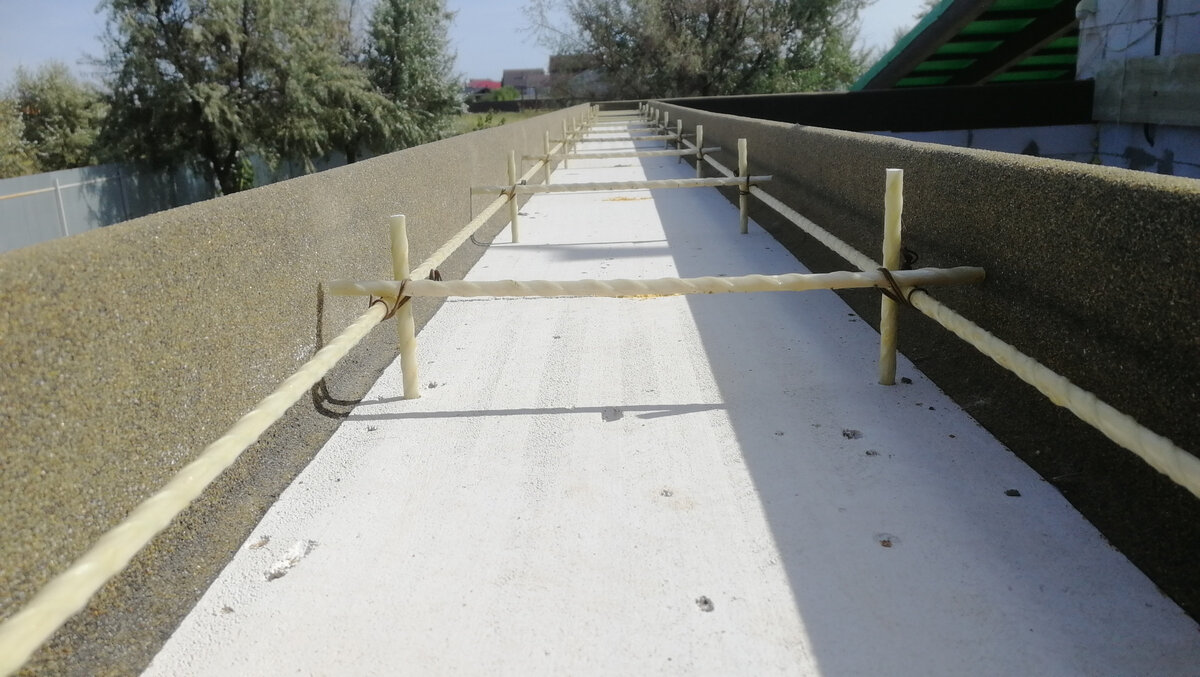 Устройство армированного пояса