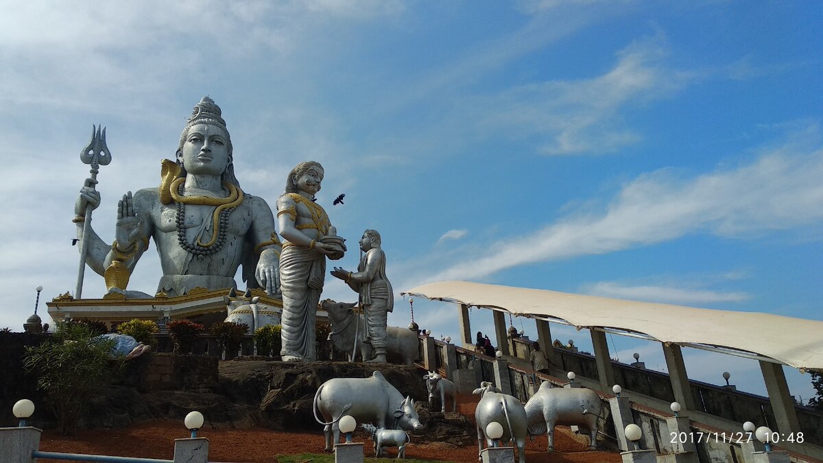 статуя Шивы , фото из личного фото архива