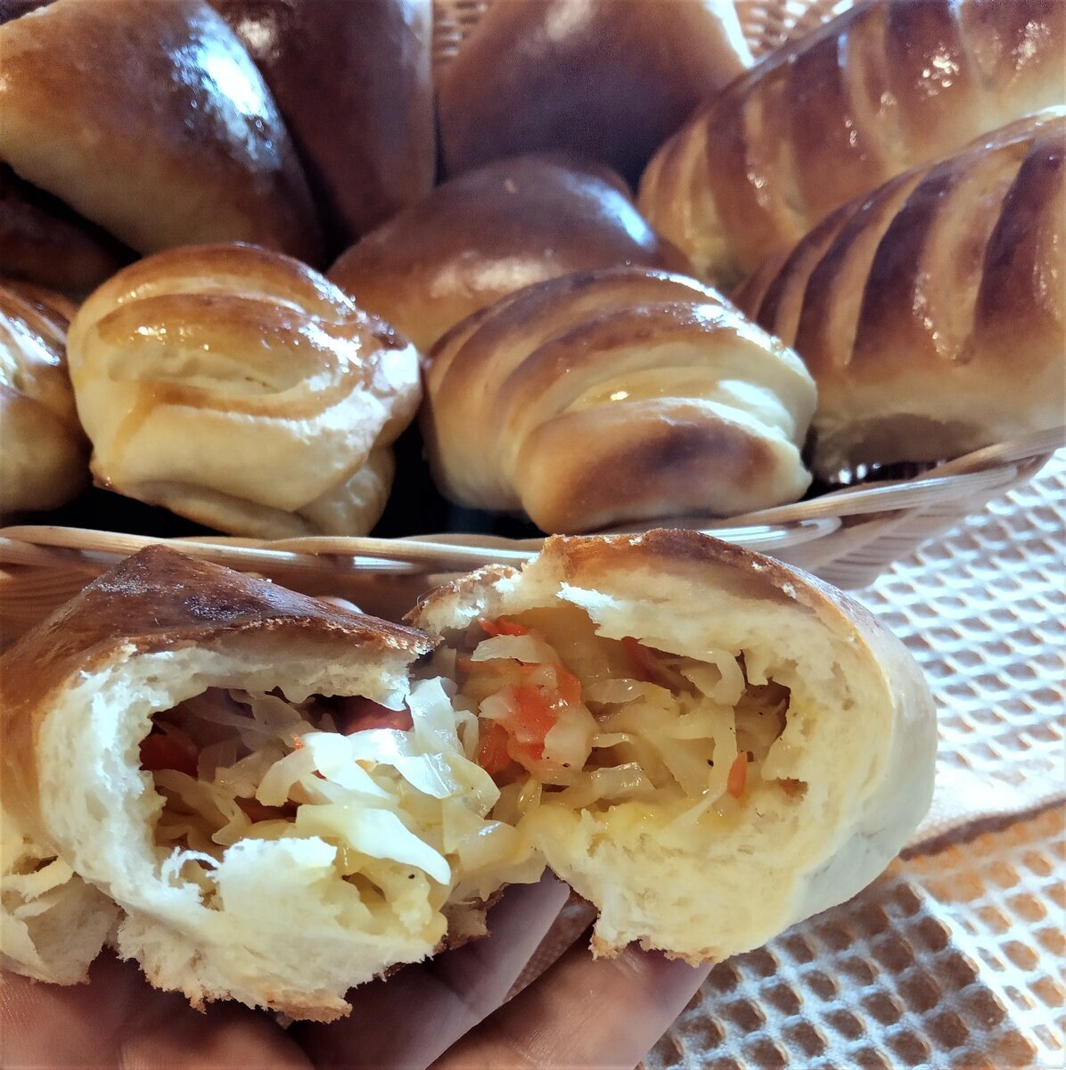 Красивые пирожки с капустой