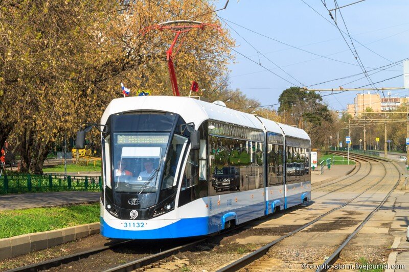 Трамвай №36, следующий от Метрогородка в Новогиреево.