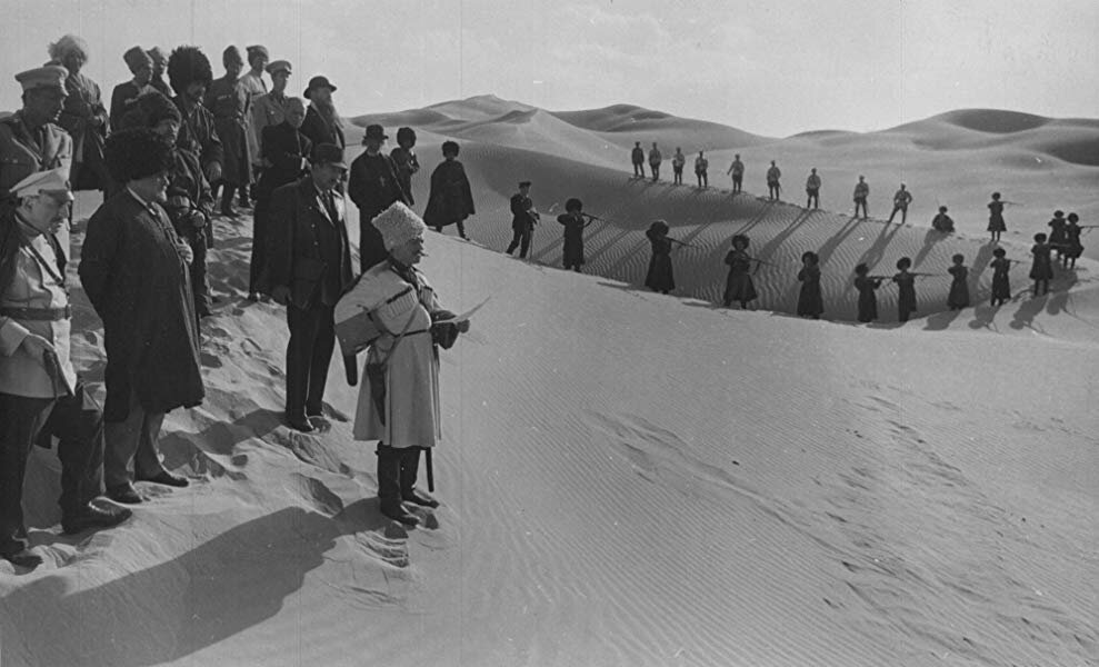 Кадр из фильма "Двадцать шесть комиссаров"