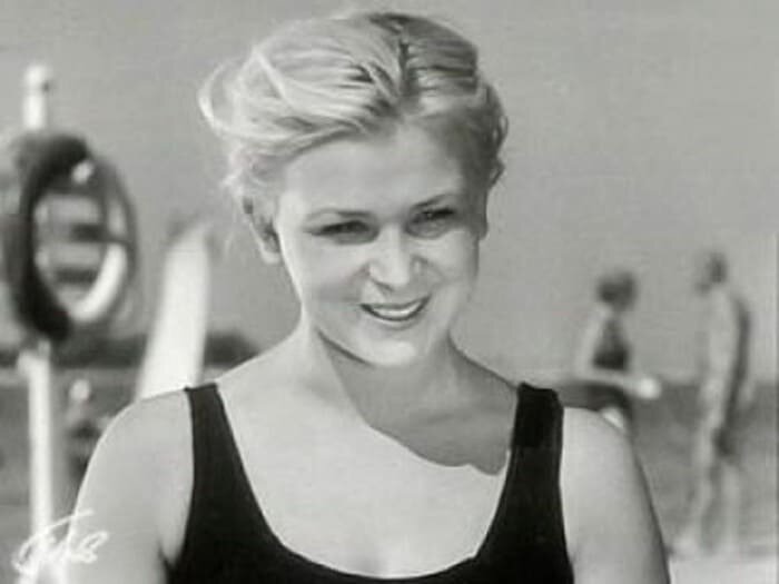 
Валентина Серова в фильме *Девушка с характером*, 1939 | Фото: kino-teatr.ru